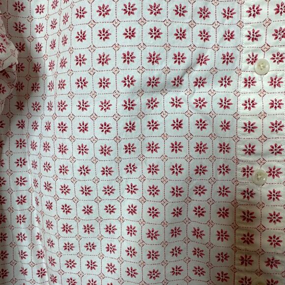 L.L. Bean Button Down Shirt White/Red Flower Print Long Sleeve Size Medium - Picture 2 of 5